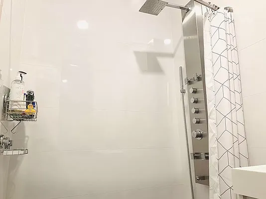 Rented by Realmart Realty LLC | media 24