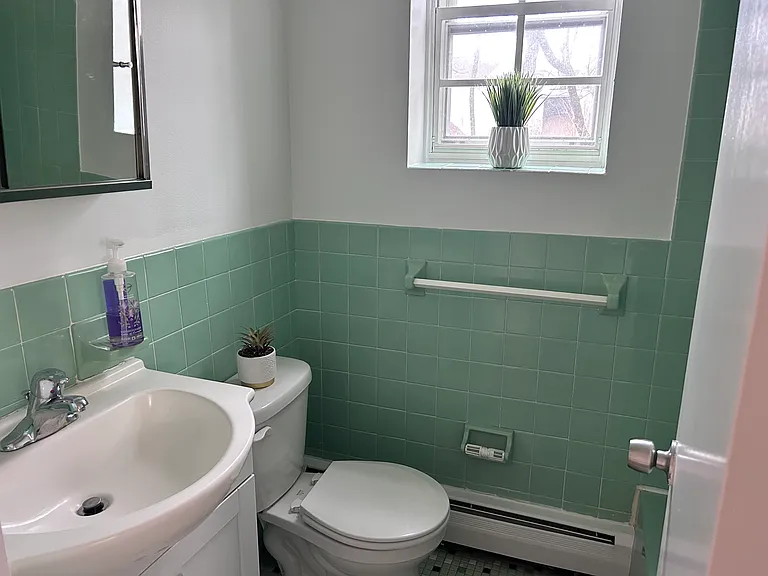 130 N 2nd St — Photo 9