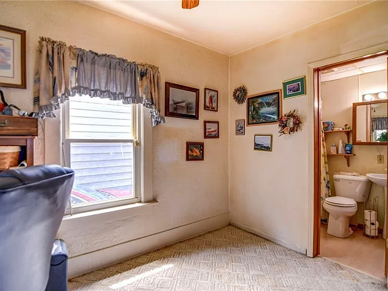 1739 N Gulick Ave — Photo 15