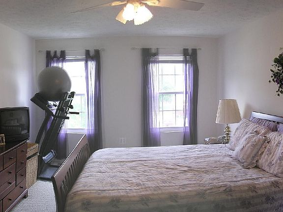 5th image of 48221 Keel Dr