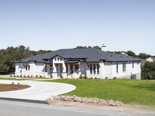 555 Mystic Parkway, Spring Branch, TX 78070