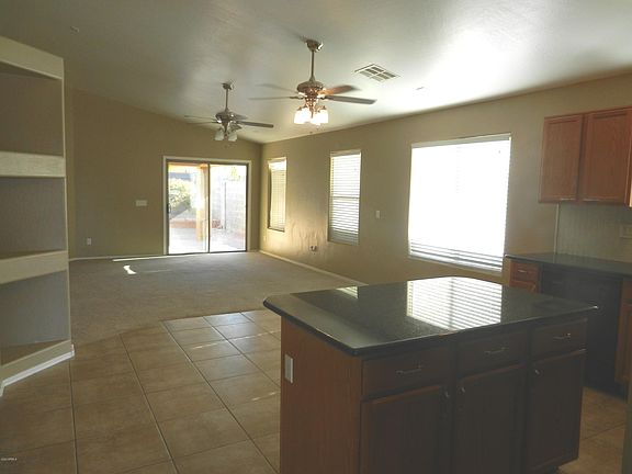 3rd image of 2753 W Jasper Butte Dr