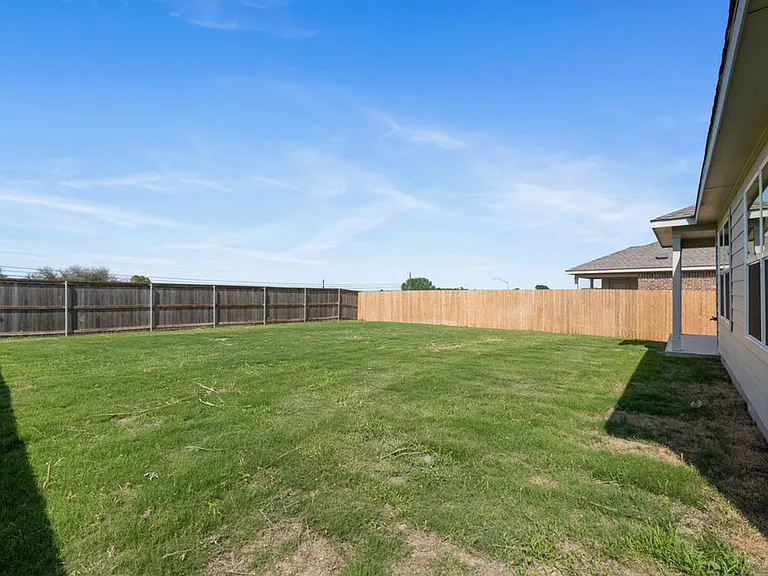 3210 Dusted Daisey St — Photo 32