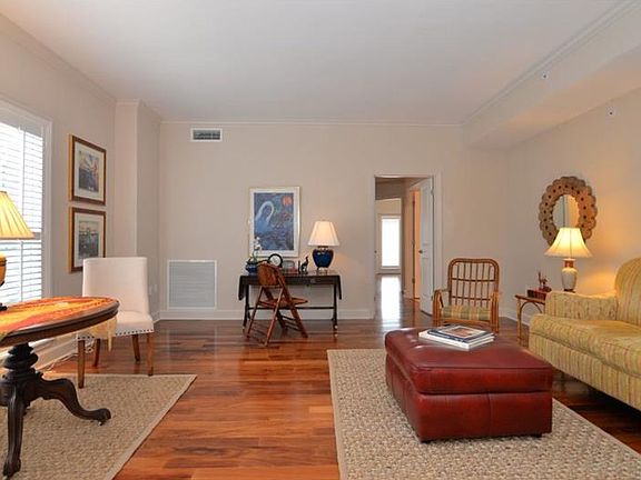 5th image of 630 Vassar St Unit 2201