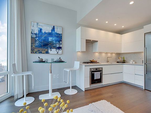 3rd image of 222 E 44th St APT 34G