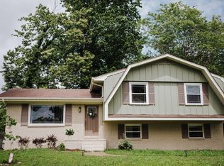354 Kelsey Dr, Rossville, GA 30741