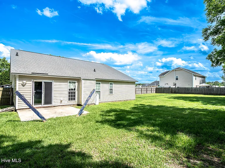 103 Perry Meadow Dr — Photo 5