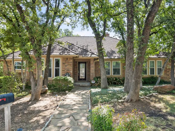 1919 Creek Wood Dr, Arlington, TX 76006