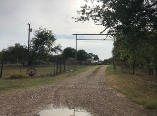 104 S Madison St, Aurora, TX 76078