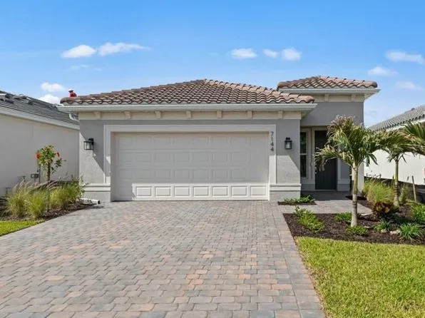 7144 Chapel Creek LN, NORTH FORT MYERS, FL 33917