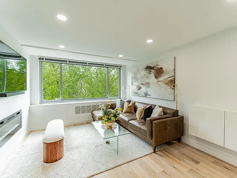 4200 Cathedral Ave NW #1005 — Photo 10