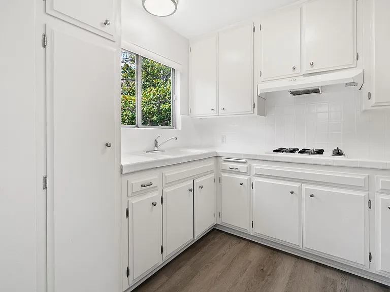 1236 McClellan Dr #1 — Photo 10