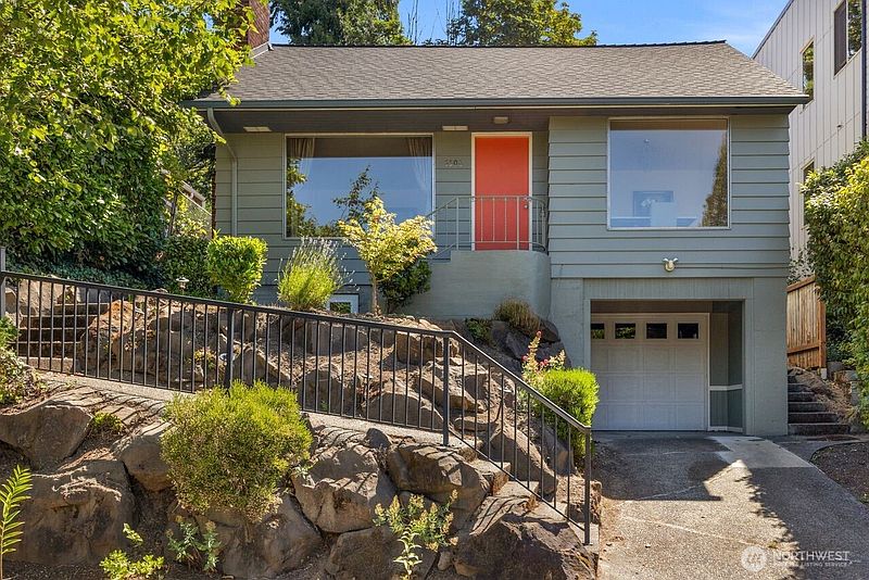 2nd image of 5508 31st Avenue NE