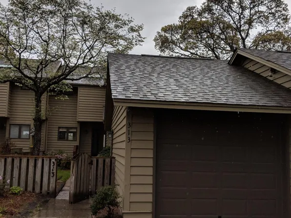 313 Sandpiper Ln, Hampstead, NC 28443