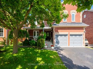 33 Watford St, Whitby, ON L1M 1E6