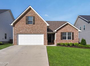 4852 Stoneyhurst Ln, Knoxville, TN 37918
