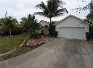 427 SW Fields Ave, Pt Saint Lucie, FL 34953