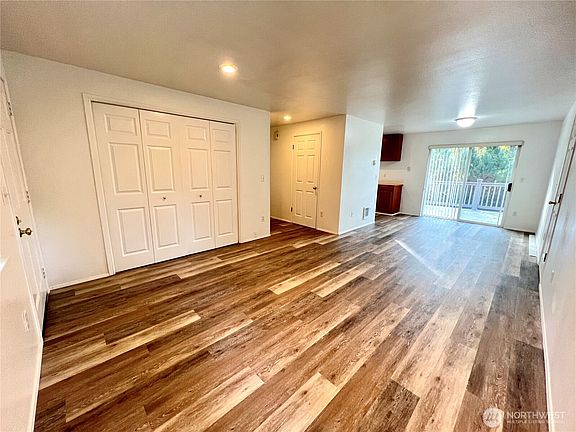 5th image of 13023 94th Avenue NW