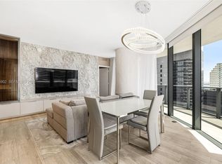 45 SW 9th St APT 2303, Miami, FL 33130