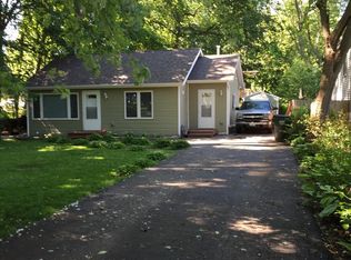 25236 W Highland Ave, Antioch, IL