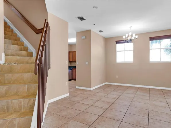 8899 107th Ct, Miami, FL 33178