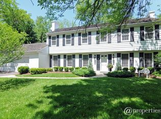 1442 Arcady Dr, Lake Forest, IL