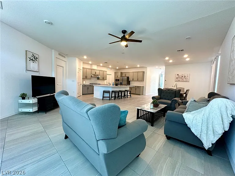640 Stone Hammer Ave — Photo 6