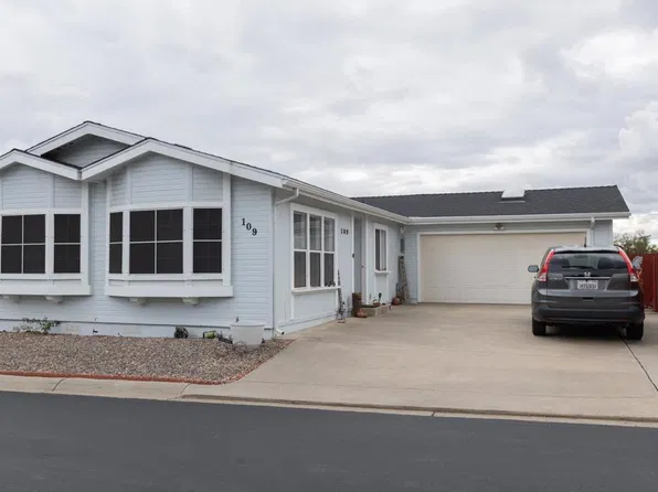 15935 Spring Oaks Rd, El Cajon, CA 92021