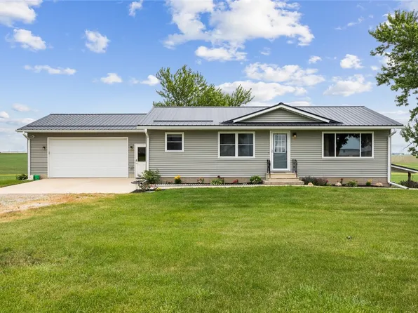 7142 20th Ave, Van Horne, IA 52346