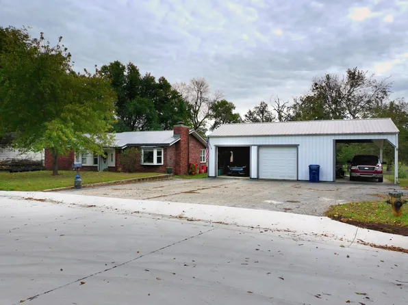 610 McKinley Blvd, Miami, OK 74354