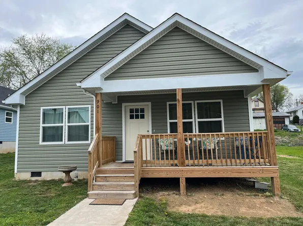 901 Fairfax Ave, Waynesboro, VA 22980