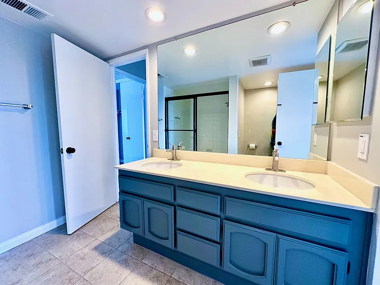 821 America Way — Photo 25