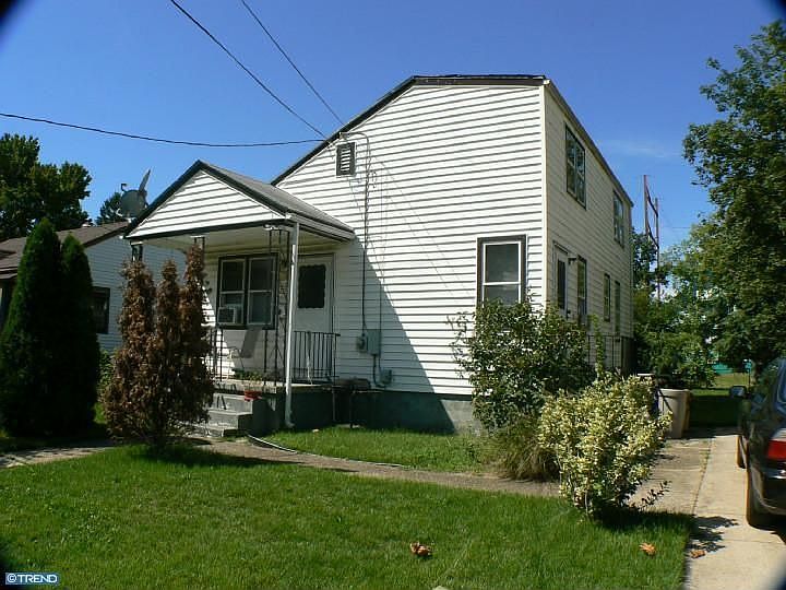 1st image of 735 N Evergreen Ave