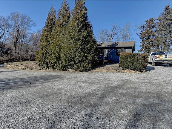 4th image of 6121 NW Klamm Rd