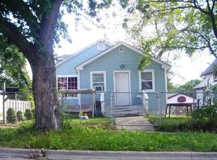 25 N Kendall St, Aurora, IL 60505