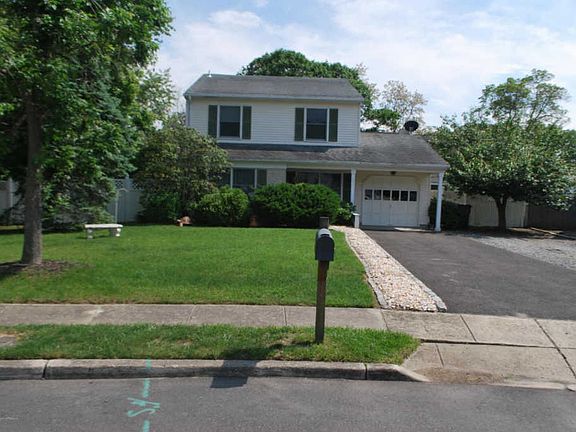 2nd image of 193 Christian Ct
