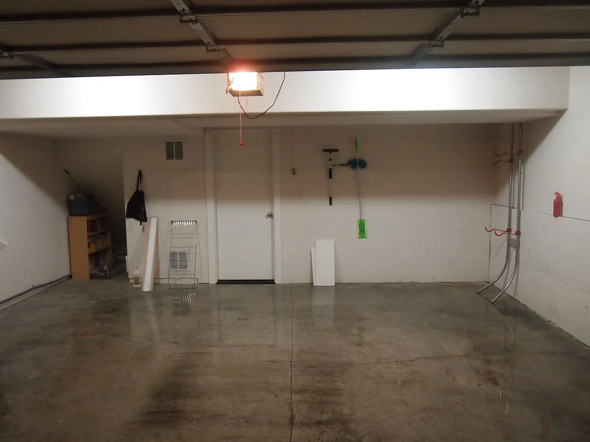 GARAGE - 1134 SW 162nd Ave