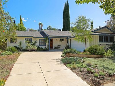 6100 Le Sage Ave, Woodland Hills, CA, 91367