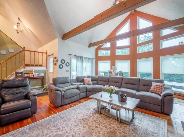 53 Sugar House Road, Dover, VT 05363