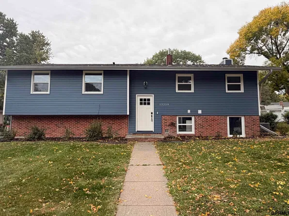 13359 Trendwood Dr, Omaha, NE 68144
