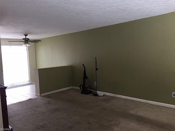 5th image of 4303 Bennington Blvd Unit 2D