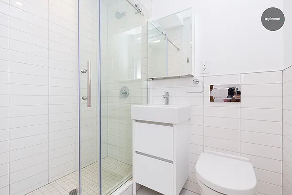 Rented by Nooklyn NYC LLC | media 22