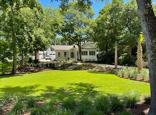 416 Royall Ave, Mount Pleasant, SC 29464