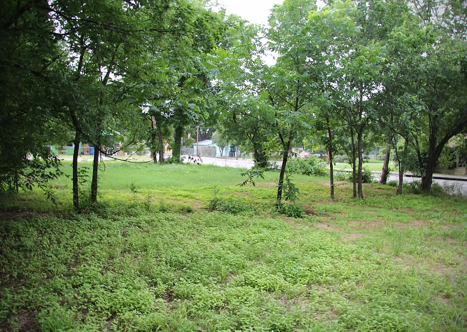 2nd image of 452 Canton