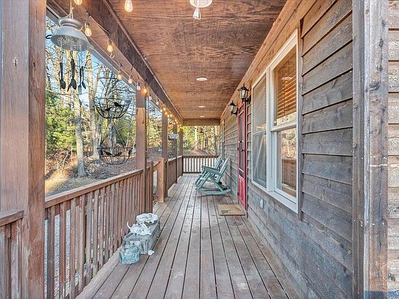 5th image of 192 Meadows Farm Rd NW