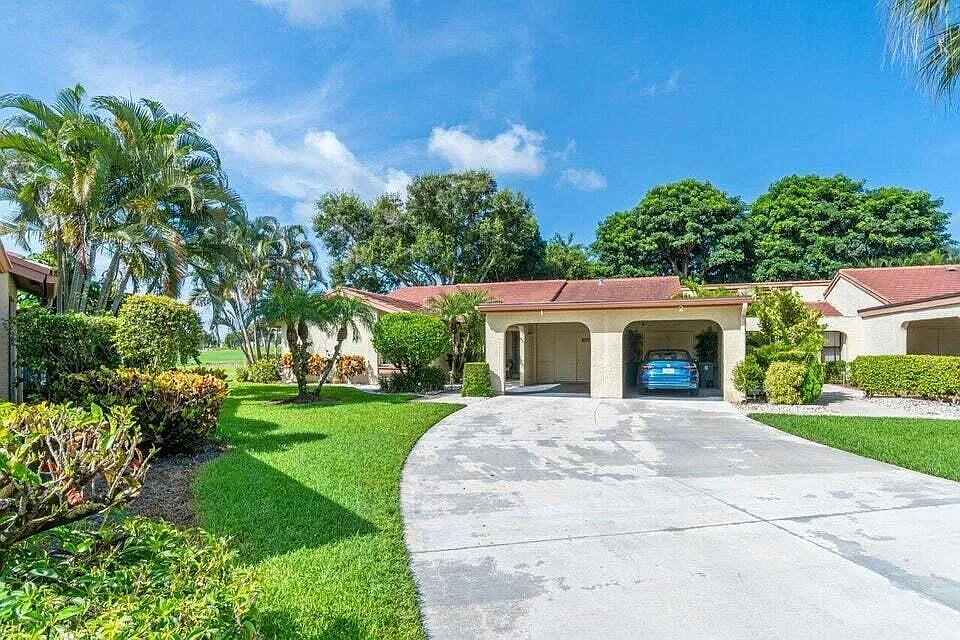 2 bed, 2.0 bath, 1424 sqft, $4,500 — Photo 3
