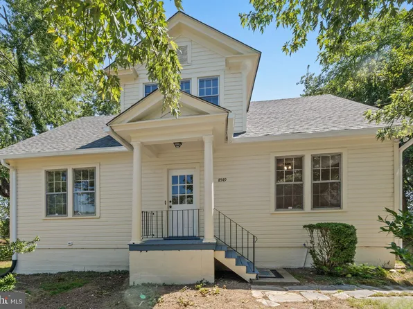 8549 Anderson Ave, Marshall, VA 20115
