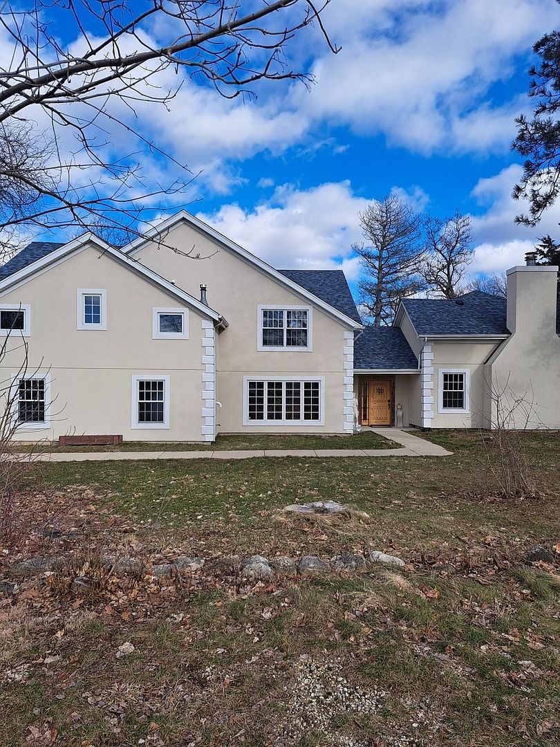 576 Signal Hill Rd, North Barrington, IL 60010 Zillow