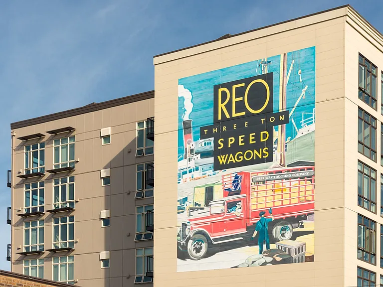 REO Flats — Photo 18