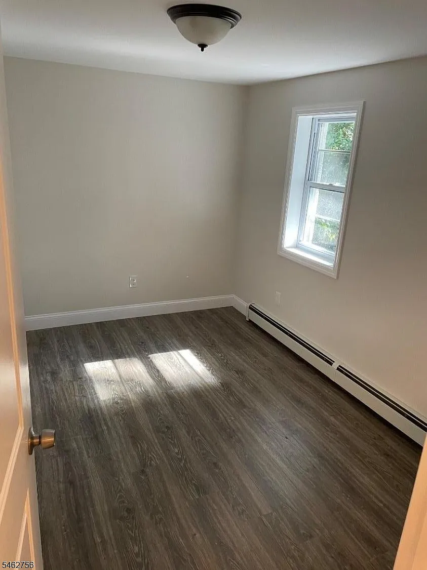 1 bed, 1.0 bath, $1,850 — Photo 3